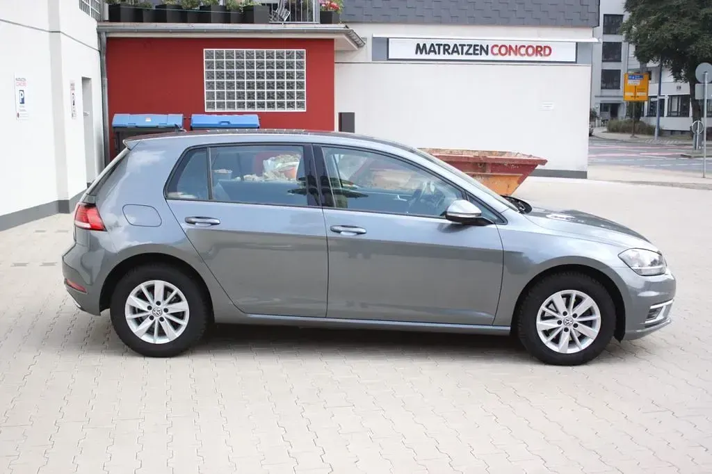 Gebraucht VW Golf VII Edition 170 PS (125 kW) 2018 Grau Limousine