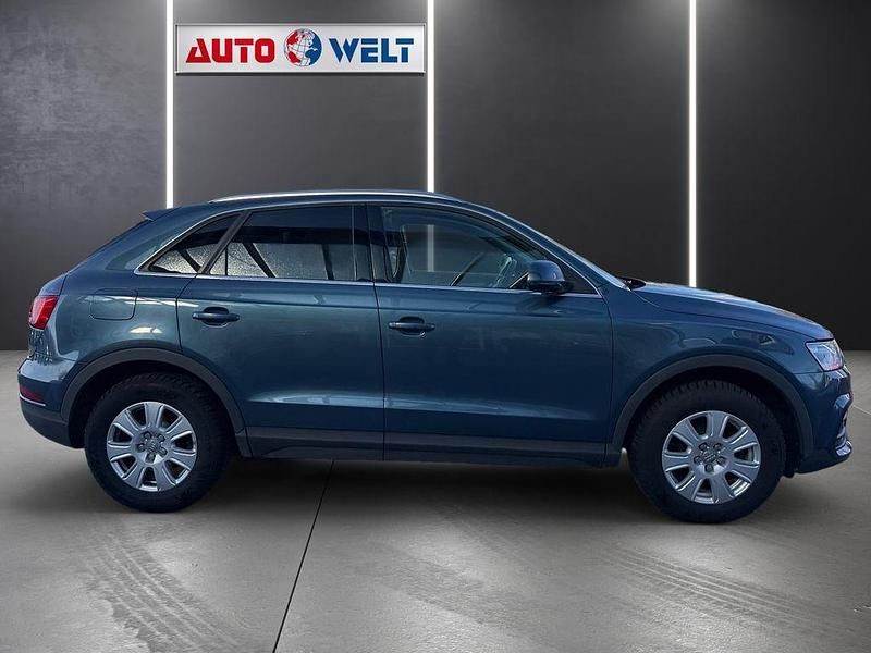 Gebraucht Audi Q3 Basis 150 PS (110 kW) 2015 Blau SUV