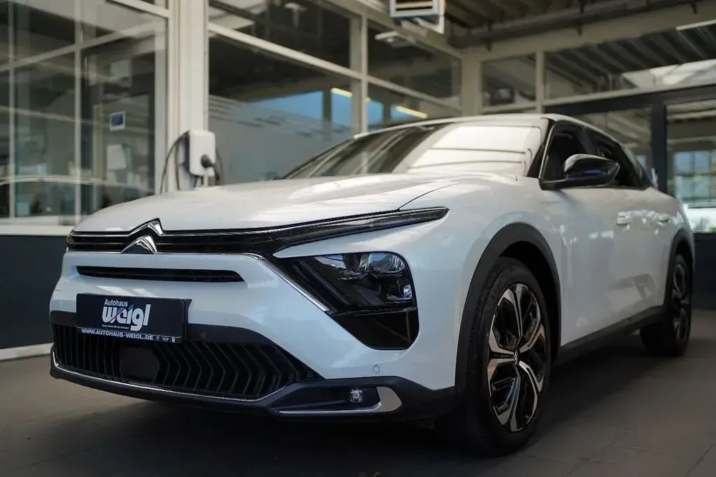 Gebraucht Citroën C5 X 145 PS (106 kW) 2025 Weiß Kombi