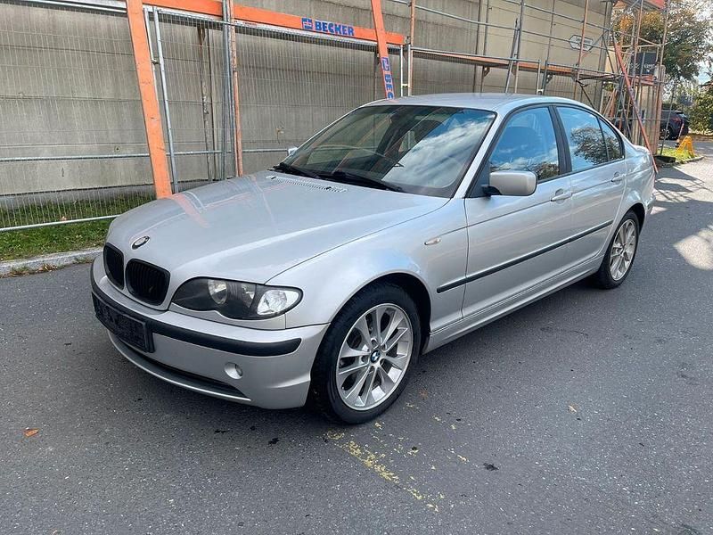 Silber Gebraucht 2003 BMW 320 Limousine | 2.999 € (Superpreis) - Bild 1/4