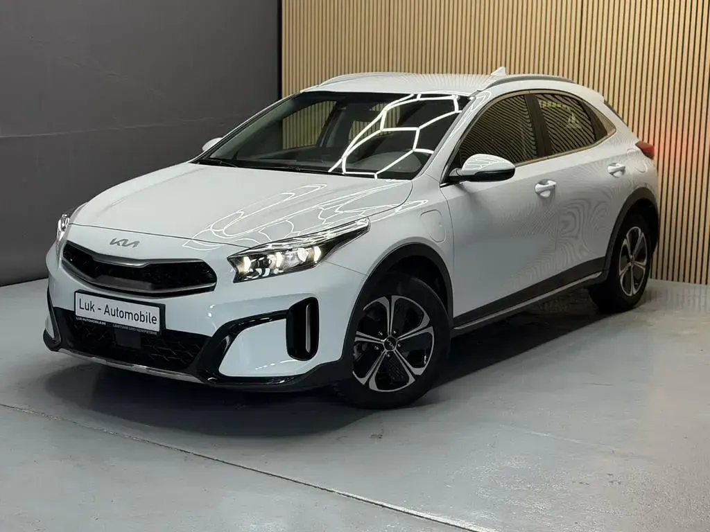 Gebraucht Kia XCeed Vision 105 PS (77 kW) 2022 Casa white SUV
