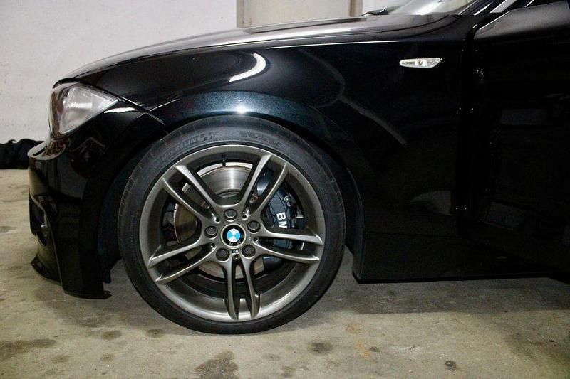 Gebraucht BMW 135 Performance 306 PS (225 kW) 2008 Schwarz Kleinwagen