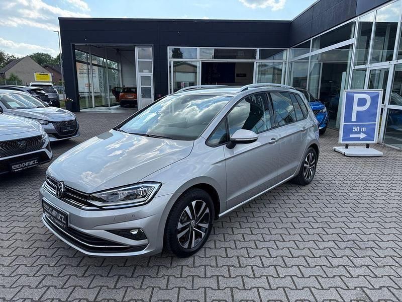 Tungsten silver metallic Gebraucht 2020 VW Golf Sportsvan United Van / Kleinbus | 16.690 € (Fairer Preis) - Bild 1/4