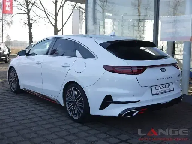 Gebraucht Kia ProCeed GT 204 PS (150 kW) 2020 (hw2) deluxeweiss met. Kombi