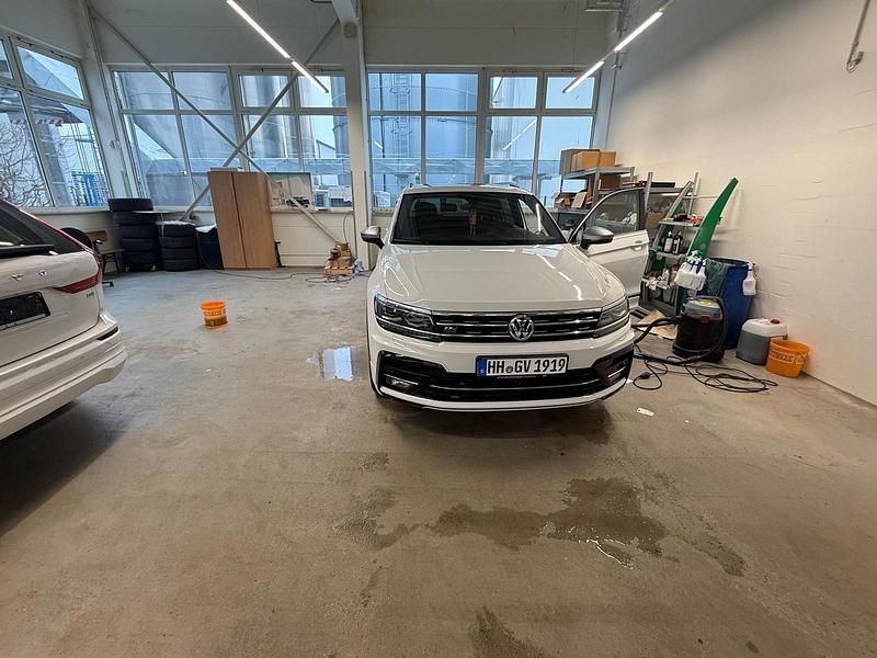 Gebraucht VW Tiguan Allspace R-line 239 PS (175 kW) 2019 Weiß SUV