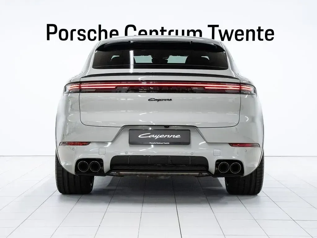 Neu Porsche Cayenne E-Hybrid Black Edition 470 PS (345 kW) 2026 Grau SUV