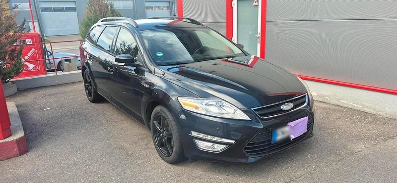 Gebraucht Ford Mondeo 163 PS (119 kW) 2011 Schwarz Kombi