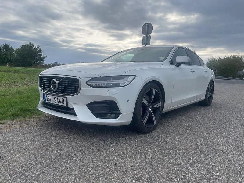 Weiß Gebraucht 2017 Volvo S90 R-Design Limousine | 13.600 € (Fairer Preis) - Bild 1/4