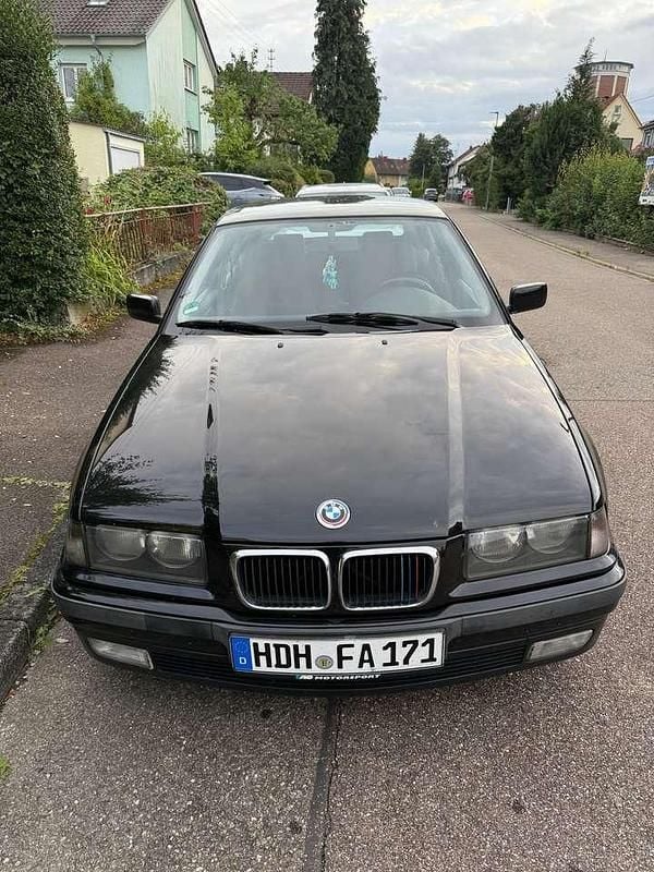 Gebraucht BMW 316 Compact 102 PS (75 kW) 1998 Schwarz Kleinwagen