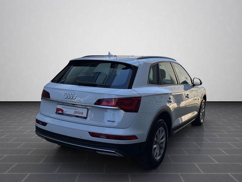 Gebraucht Audi Q5 Basis 204 PS (150 kW) 2025 Gletscherweiß metallic (metallic) SUV