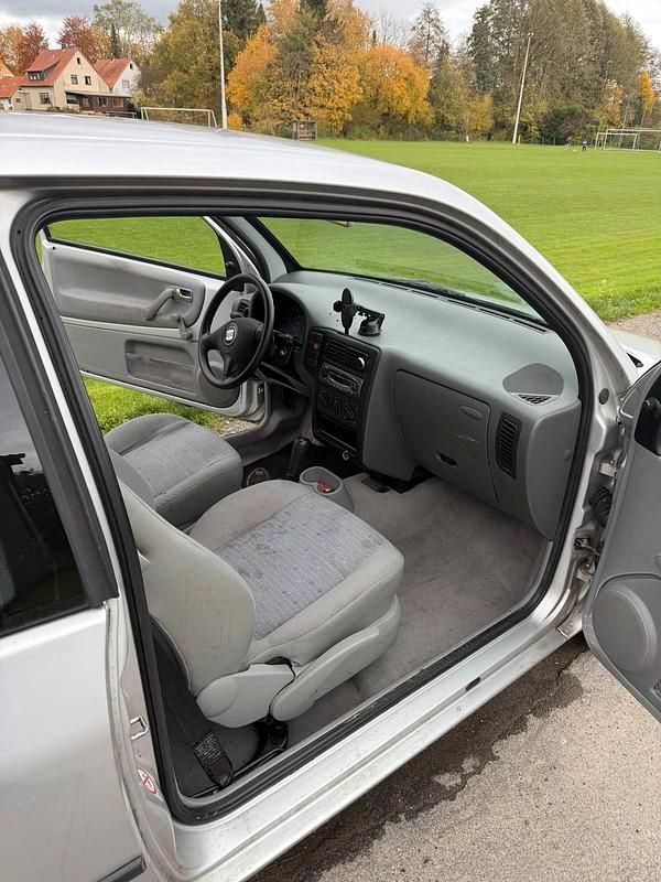 Gebraucht Seat Arosa 50 PS (36 kW) 1999 Silber Kleinwagen