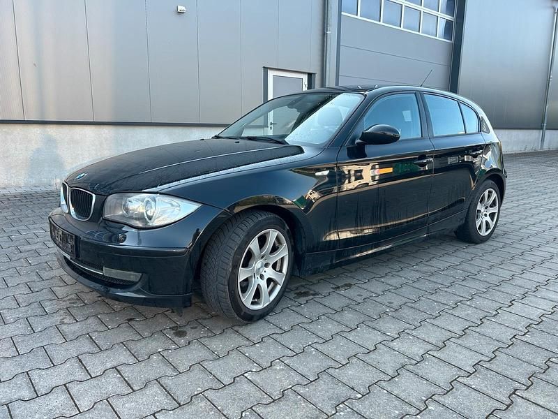 Schwarz Gebraucht 2008 BMW 118 Kleinwagen | 4.259 € (Fairer Preis) - Bild 1/4