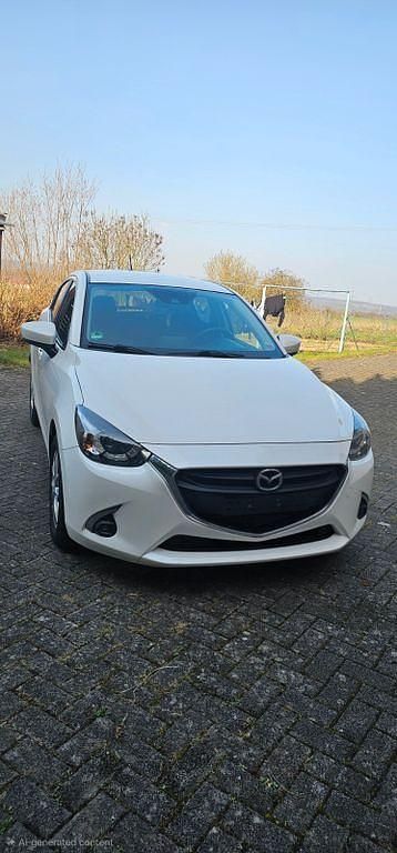 Gebraucht Mazda 2 90 PS (66 kW) 2017 Weiß Limousine