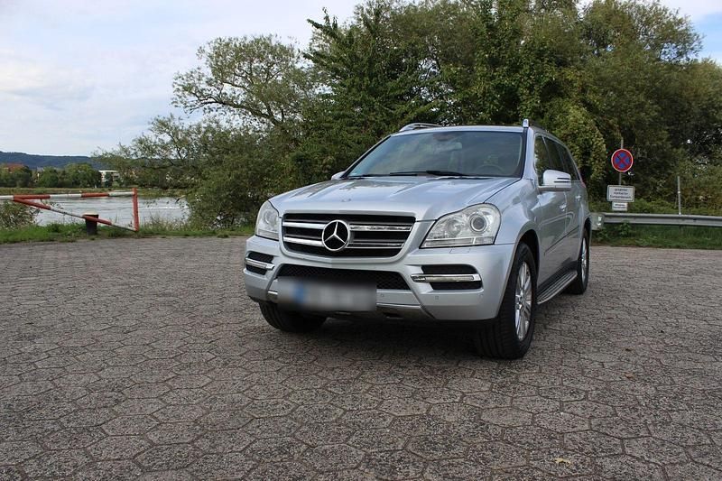 Gebraucht Mercedes GL350 224 PS (164 kW) 2011 Silber SUV