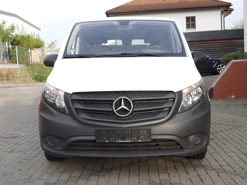 Gebraucht Mercedes Vito 102 PS (75 kW) 2019 Arktikweiß Van