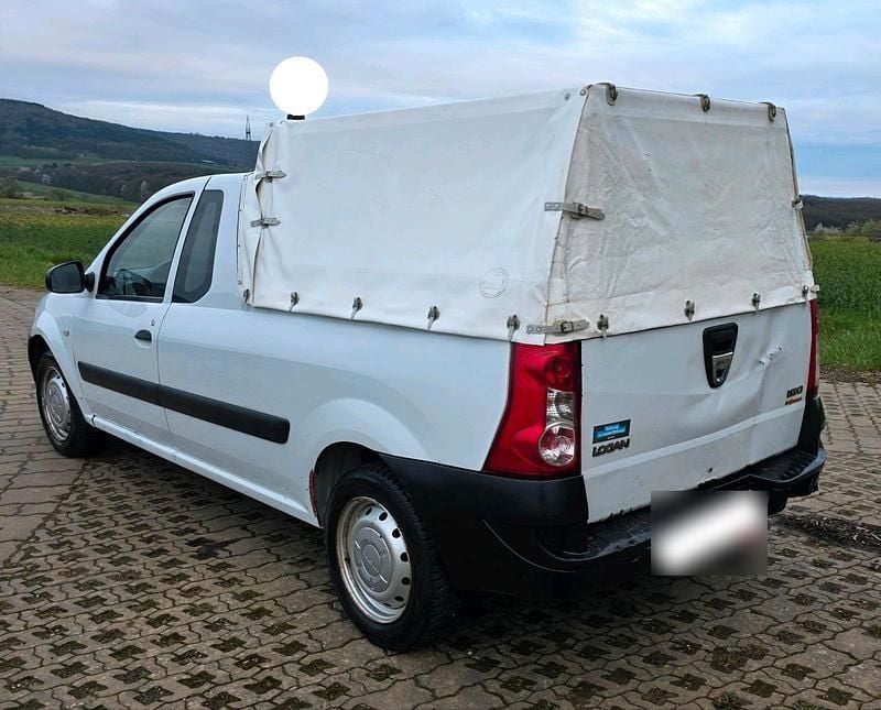 Gebraucht Dacia Logan 88 PS (64 kW) 2011 Weiß Pickup