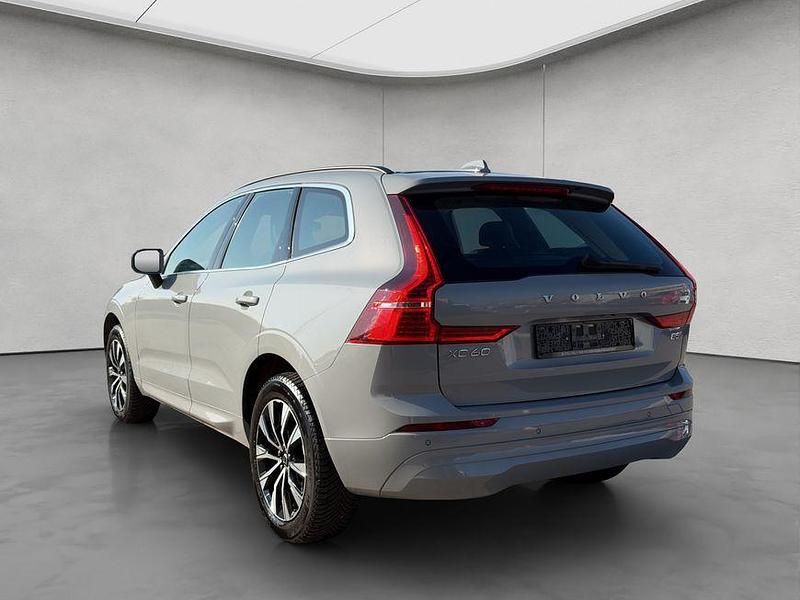 Gebraucht Volvo XC60 Core 250 PS (183 kW) 2024 Grau SUV