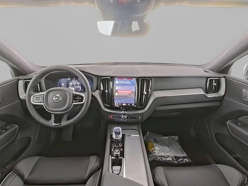 Gebraucht Volvo XC60 Plus 250 PS (183 kW) 2025 Schwarz SUV
