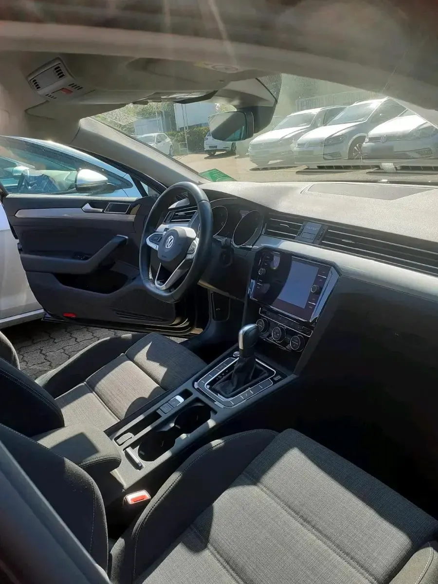 Gebraucht VW Passat 150 PS (110 kW) 2020 Schwarz Kombi