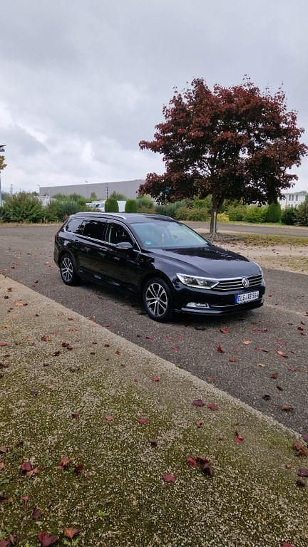 Schwarz Gebraucht 2016 VW Passat Kombi | 11.000 € (Fairer Preis) - Bild 1/4