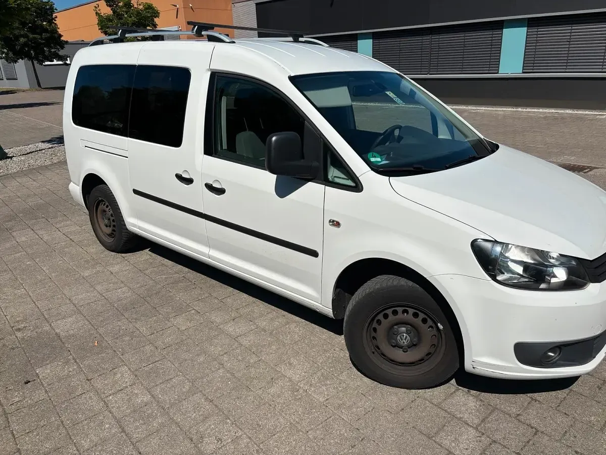 Gebraucht VW Caddy Maxi 102 PS (75 kW) 2012 Weiß Van / Kleinbus