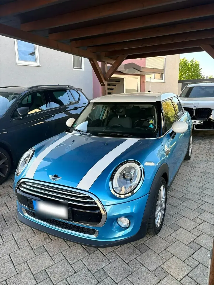 Second-hand Mini Cooper D 116 CP (85 kW) 2015 Albastru Hatchback