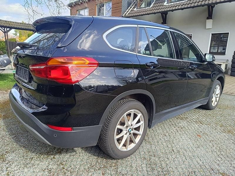 Gebraucht BMW X1 Advantage 150 PS (110 kW) 2018 Schwarz SUV