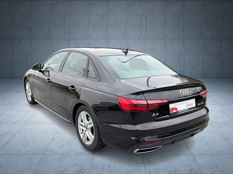 Gebraucht Audi A4 S-Line 204 PS (150 kW) 2022 Mythosschwarz metallic Limousine
