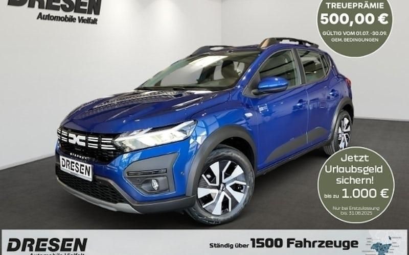 Blau Neu 2025 Dacia Sandero Expression Kleinwagen | 20.705 € (Fairer Preis) - Bild 1/4