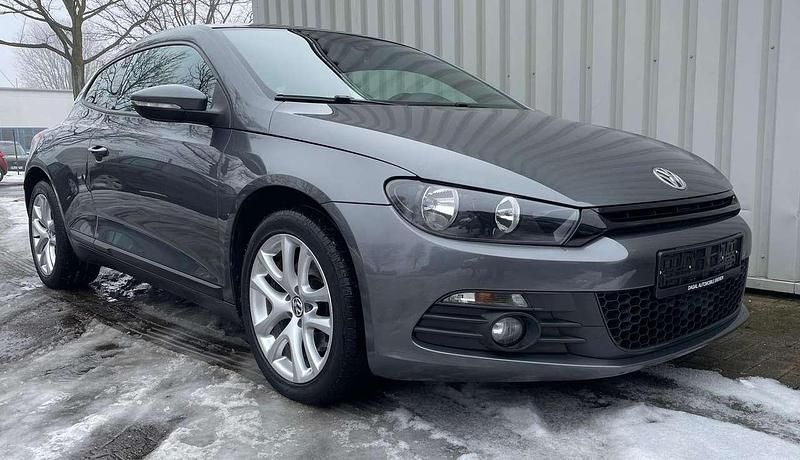 Gebraucht VW Scirocco Sport 160 PS (117 kW) 2011 Indiumgrau metallic Coupé