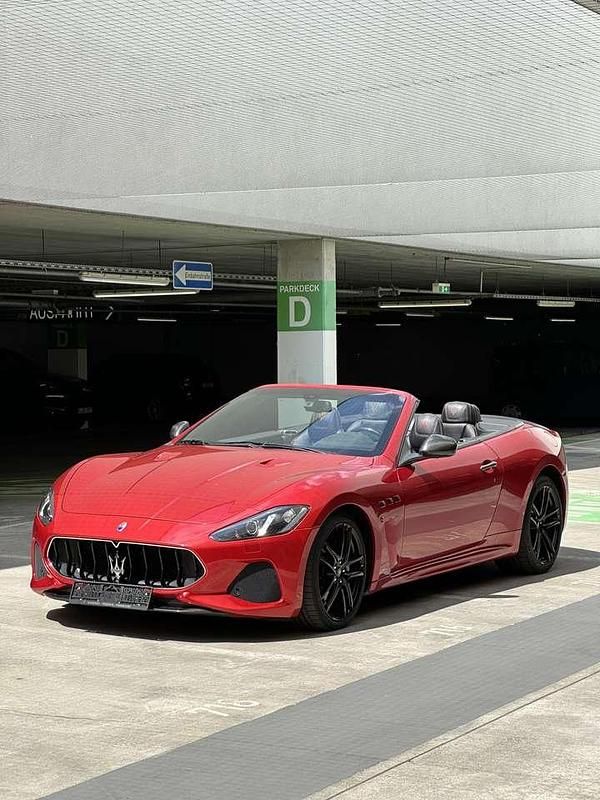 Gebraucht Maserati GranCabrio 460 PS (338 kW) 2018 Rot Cabrio