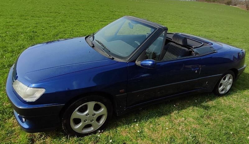 Blau Gebraucht 1996 Peugeot 306 Cabriolet Cabrio | 2.900 € - Bild 1/4