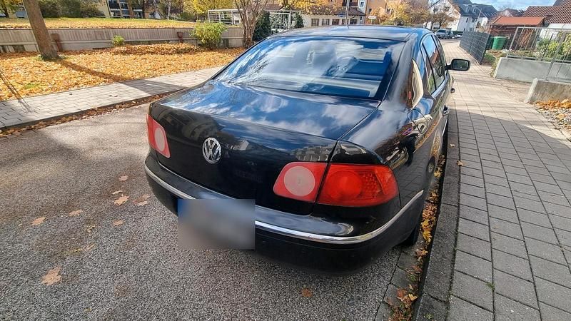 Second-hand VW Phaeton 241 CP (177 kW) 2004 Negru Berlinǎ