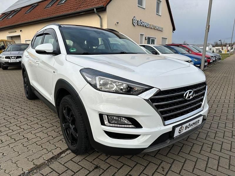 Weiß Gebraucht 2020 Hyundai Tucson Trend SUV | 21.490 € (Fairer Preis) - Bild 1/4