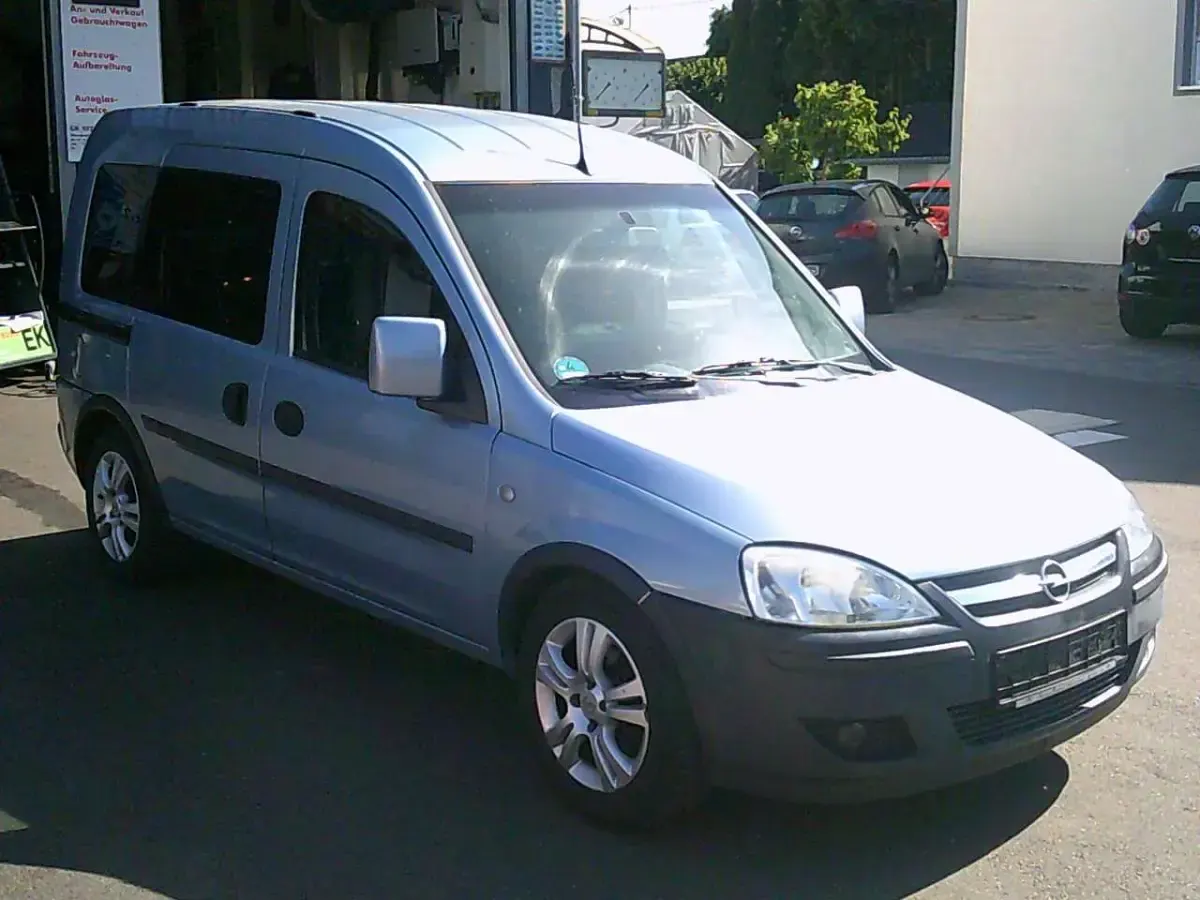 Gebraucht Opel Combo Edition 90 PS (66 kW) 2006 Aeroblau mi2 Van / Kleinbus