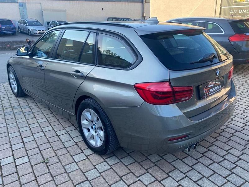 Gebraucht BMW 320 Sport Line 190 PS (139 kW) 2015 Grau Kombi