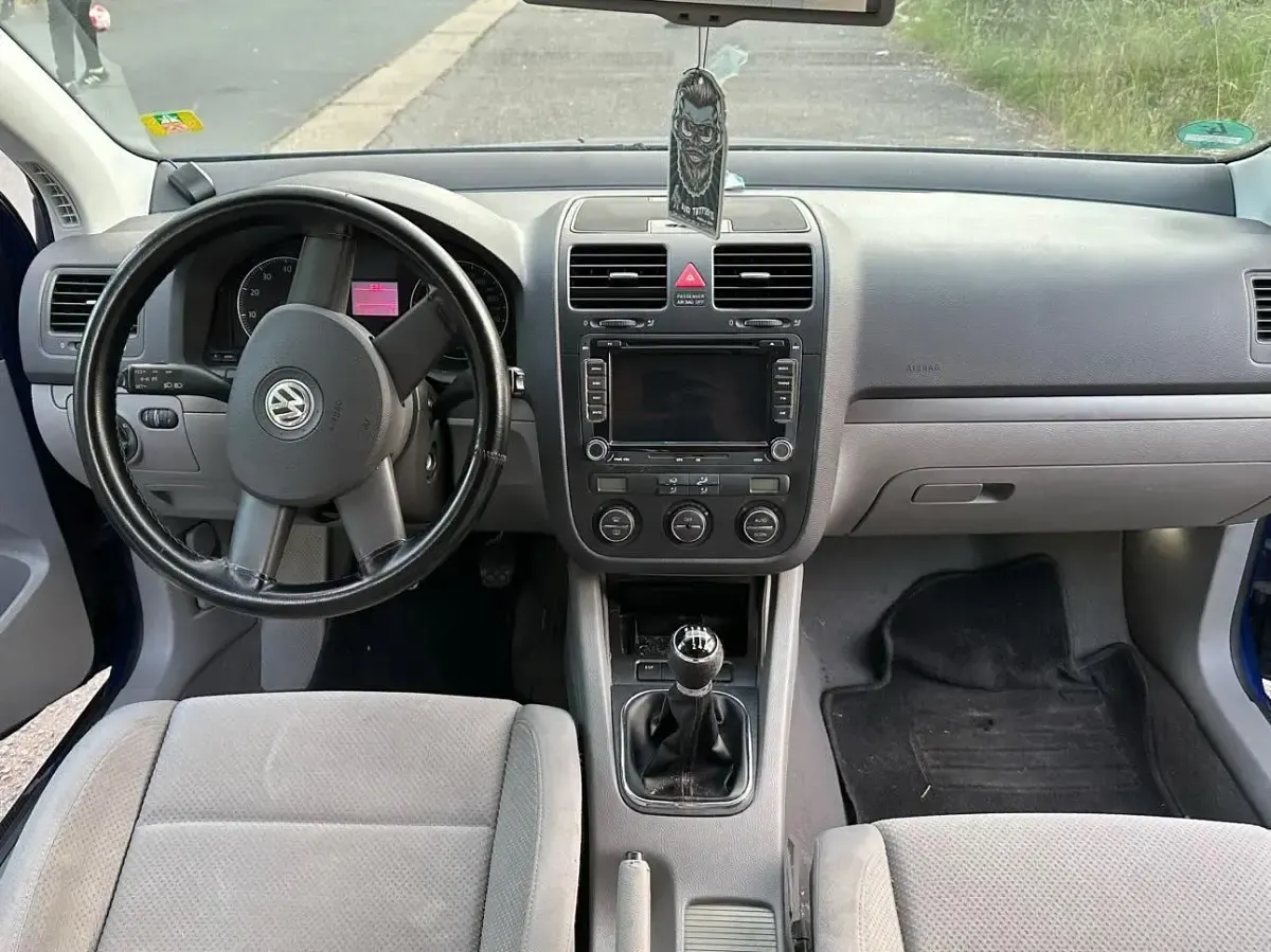 Gebraucht VW Golf 115 PS (84 kW) 2004 Blau Coupé