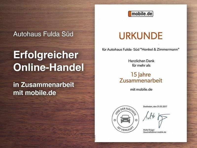 Gebraucht Mercedes C200 184 PS (135 kW) 2011 Blau Limousine