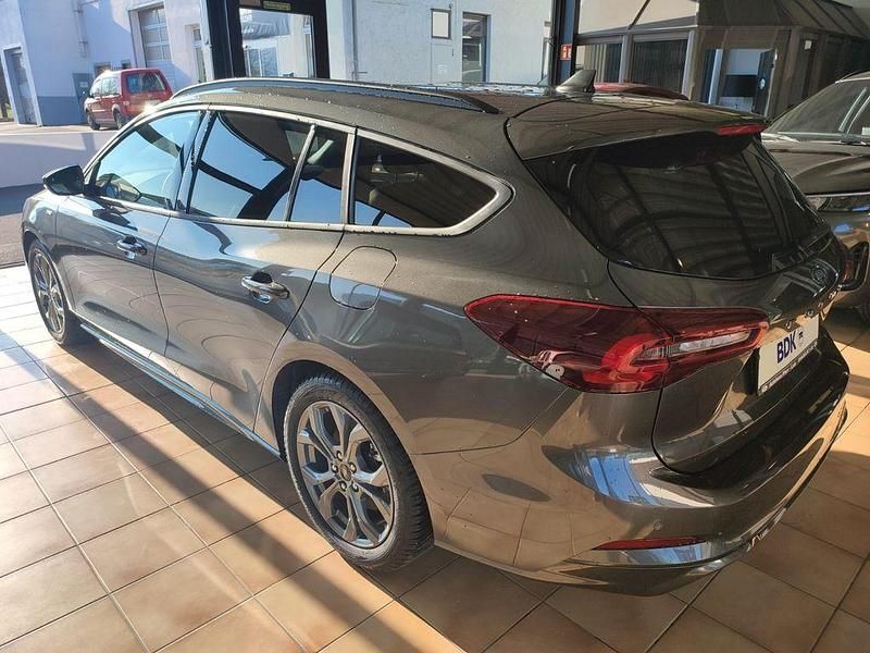 Ny Ford Focus Active X 155 HK (114 kW) 2025 Grå Sedan