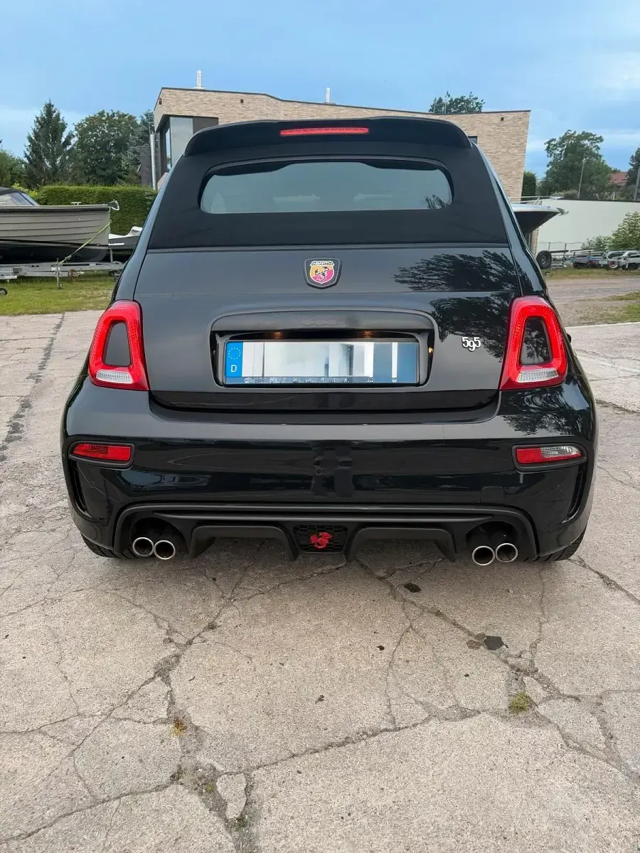 Gebraucht Abarth 595C 165 PS (121 kW) 2021 Schwarz Cabrio