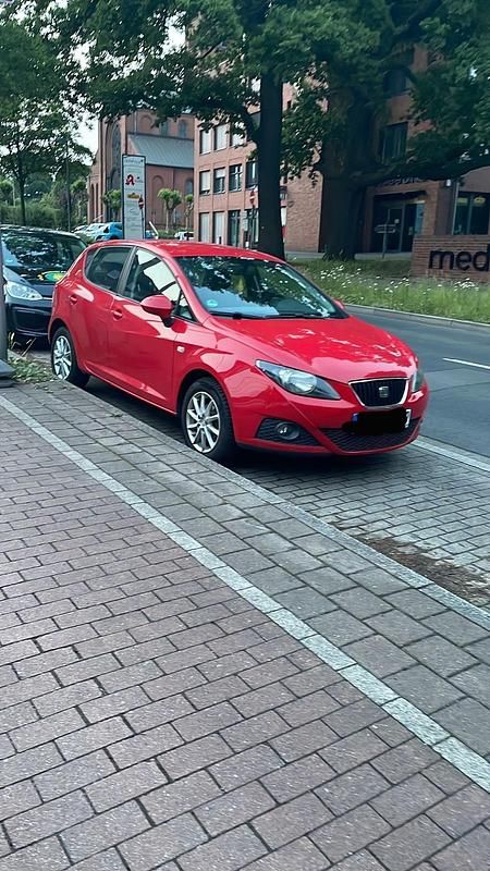Rot Gebraucht 2012 Seat Ibiza Kleinwagen | 2.500 € (Superpreis) - Bild 1/4