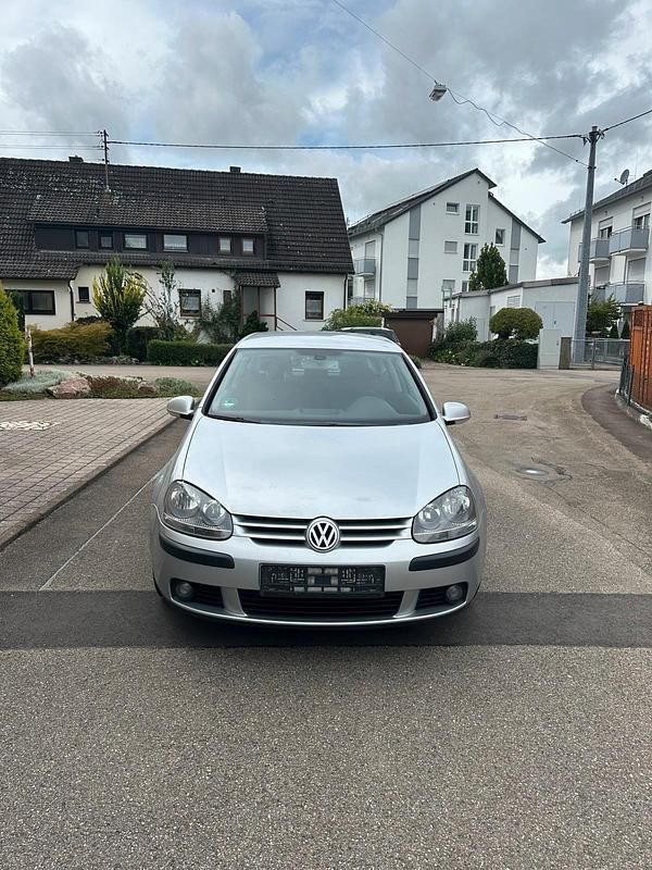 Silber Gebraucht 2005 VW Golf V Limousine | 1.499 € (Superpreis) - Bild 1/4