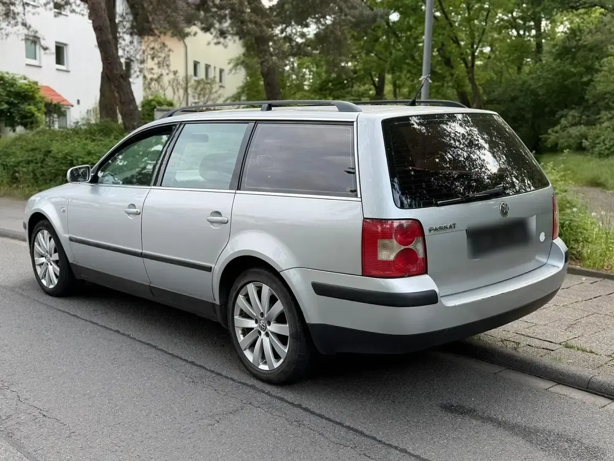 Gebraucht VW Passat 102 PS (75 kW) 2002 Grau Kombi