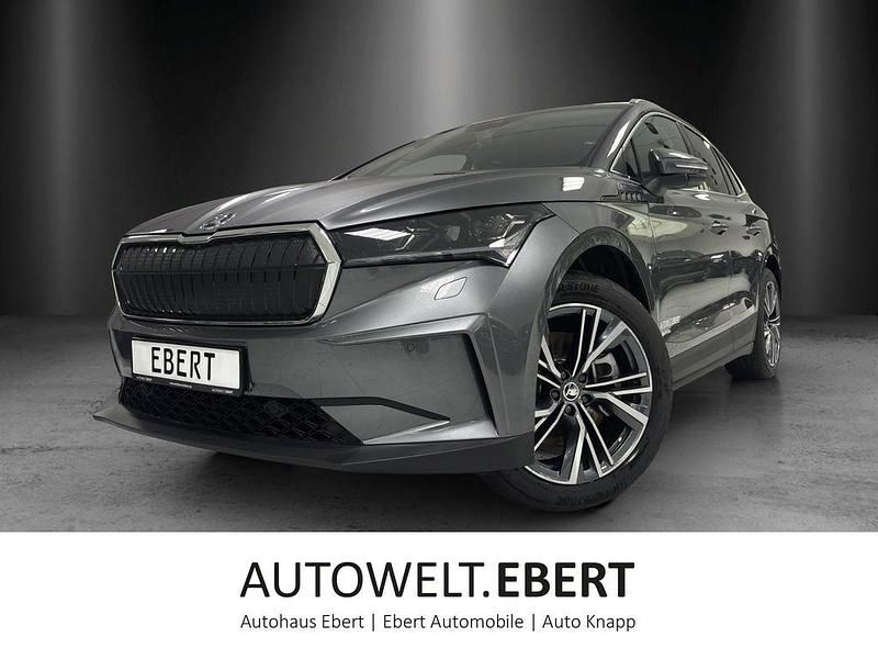 Graphitegrau Gebraucht 2024 Skoda Enyaq iV SUV | 47.890 € (Fairer Preis) - Bild 1/4