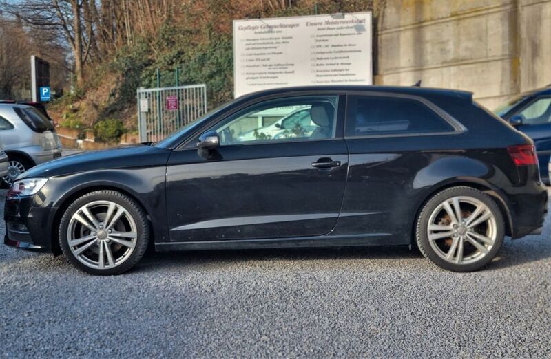Gebraucht Audi A3 Sport 184 PS (135 kW) 2014 Schwarz Limousine