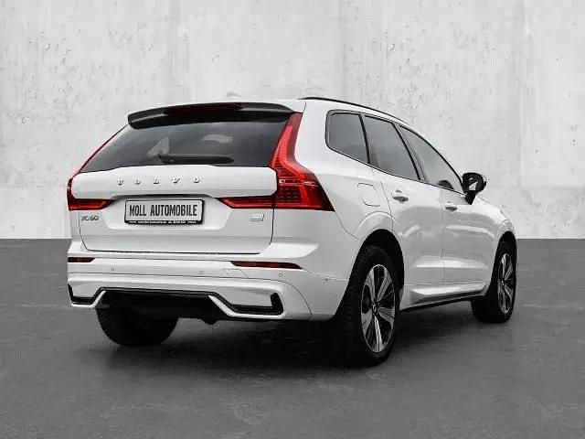 Gebraucht Volvo XC60 Plus 398 PS (292 kW) 2023 Crystal white pearl SUV