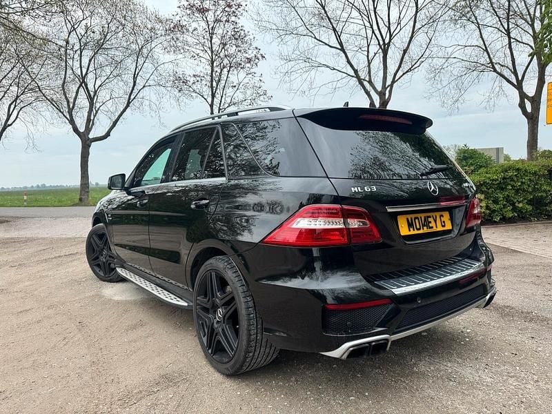 Gebraucht Mercedes ML63 AMG AMG 525 PS (386 kW) 2012 Schwarz SUV