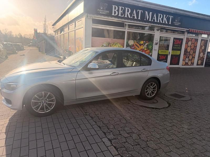 Gebraucht BMW 316 118 PS (86 kW) 2013 Silber Limousine