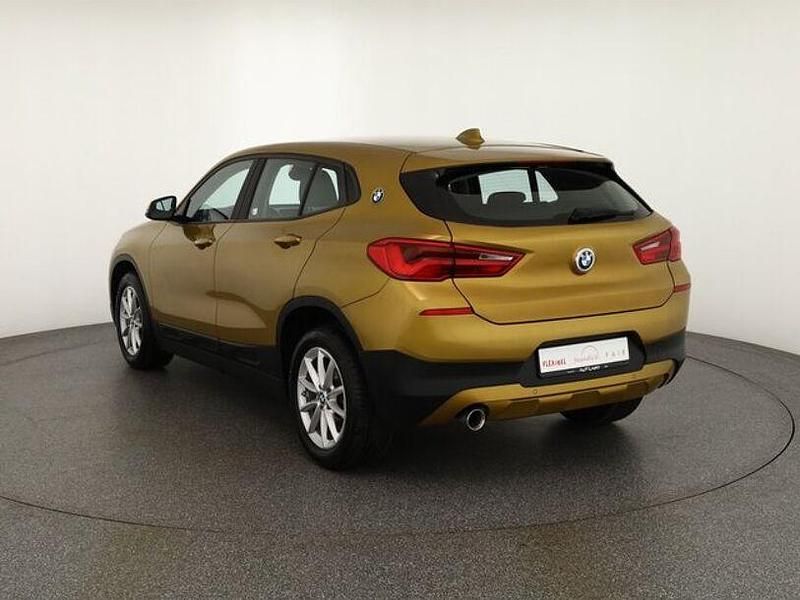 Gebraucht BMW X2 Advantage 140 PS (102 kW) 2020 Gold SUV