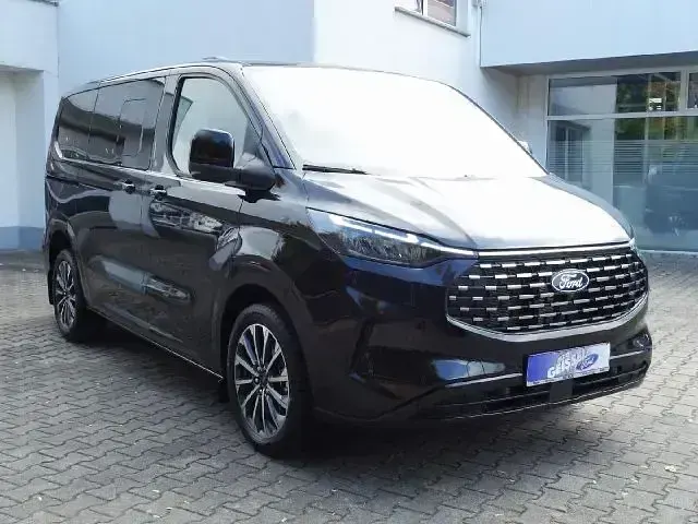 Gebraucht Ford Tourneo Custom Titanium X 170 PS (125 kW) 2025 Schwarz Van